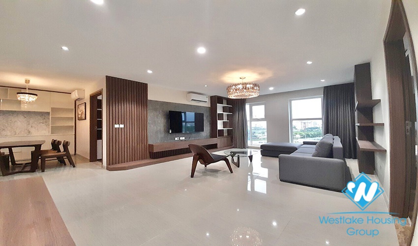 Nice new apartment for rent at the link Ciputra building 3 bedrooms 2 bathrooms fully furnished